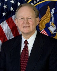 480px-Mike_McConnell,_official_ODNI_photo_portrait.jpg